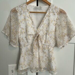 Abercrombie and Fitch top
